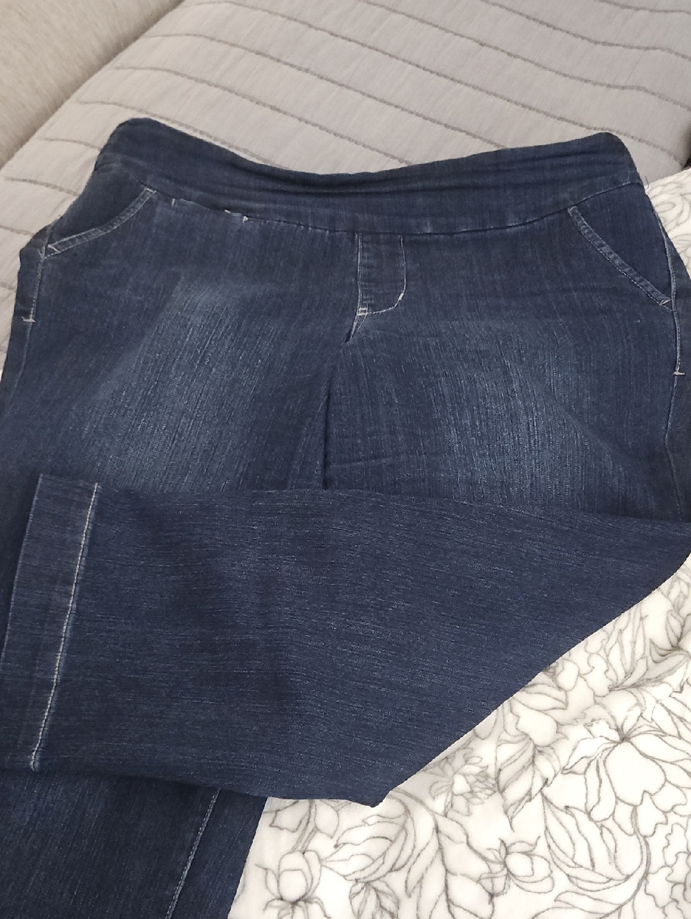Jag Jeans Dark Blue Stretch Jeggings with Classic Five-Pocket Look